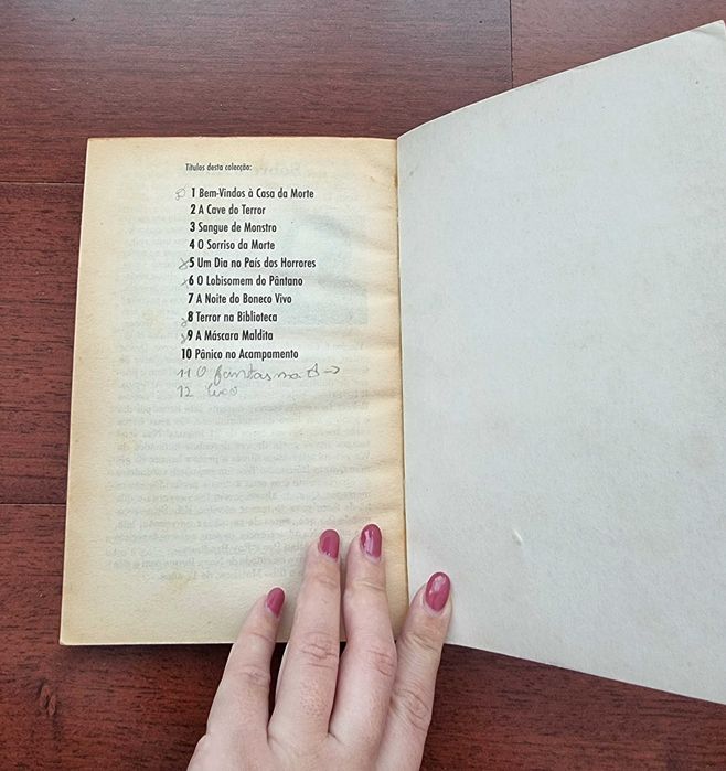 Livro "Arrepios - O Sorriso da Morte" Vol. 4 de R. L. Stine