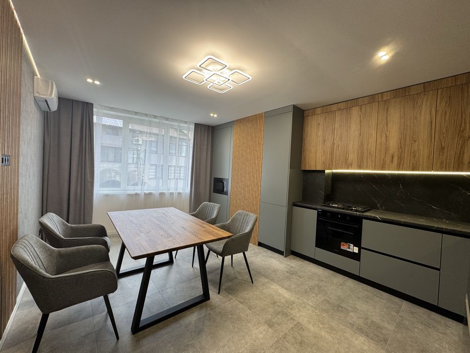 Оренда 3-кімнатна новобудова у центрі Чернівців