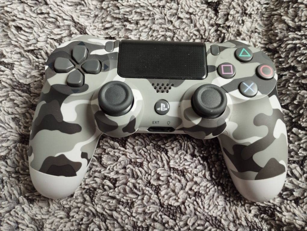 Pad Sony PS4 - Moro w pełni sprawny