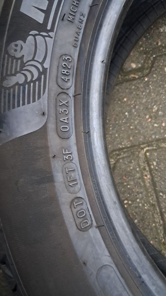 215/55R17 94V Michelin Primacy 4 AO
