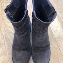 Botas castanha quentes