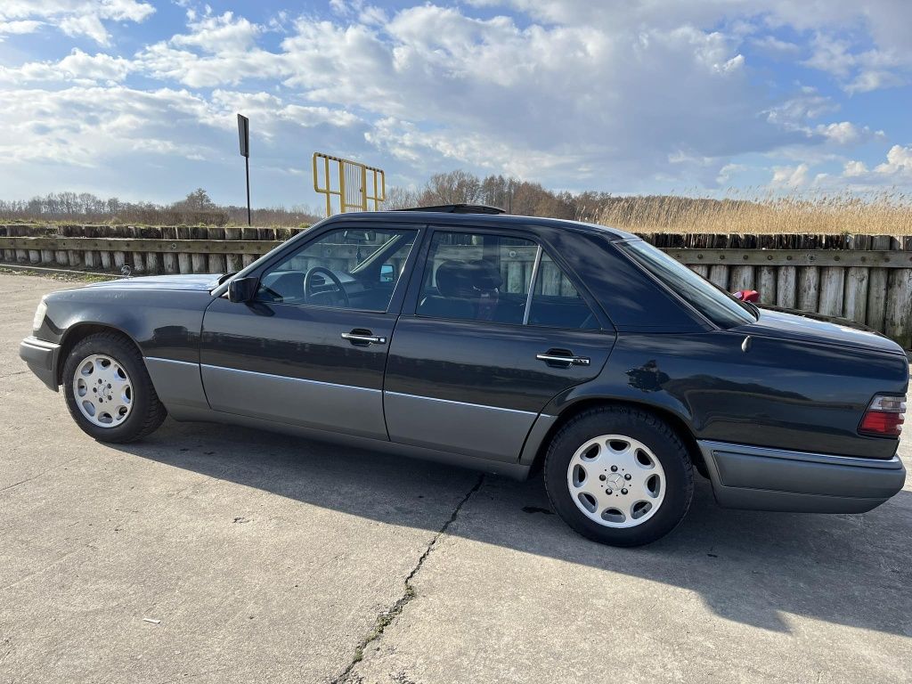 Mercedes 124 200D