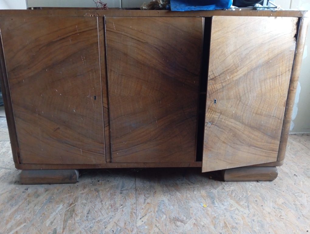 Drewniana komoda PRLlata 60