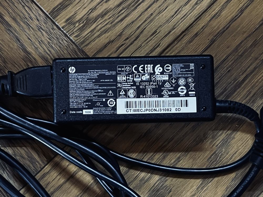 Oryginalny zasilacz HP 65W 19.5V 3.33A Wtyk okrągły + kabel