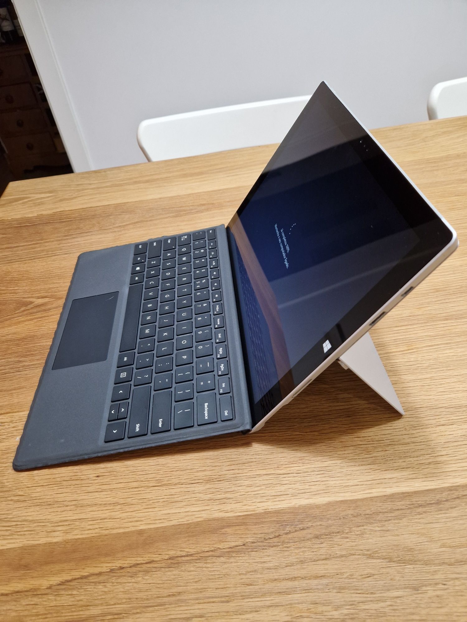 Microsoft Surface Pro 8 Intel Core I5 4300U 8Gb 256Gb SSD 13P Touch