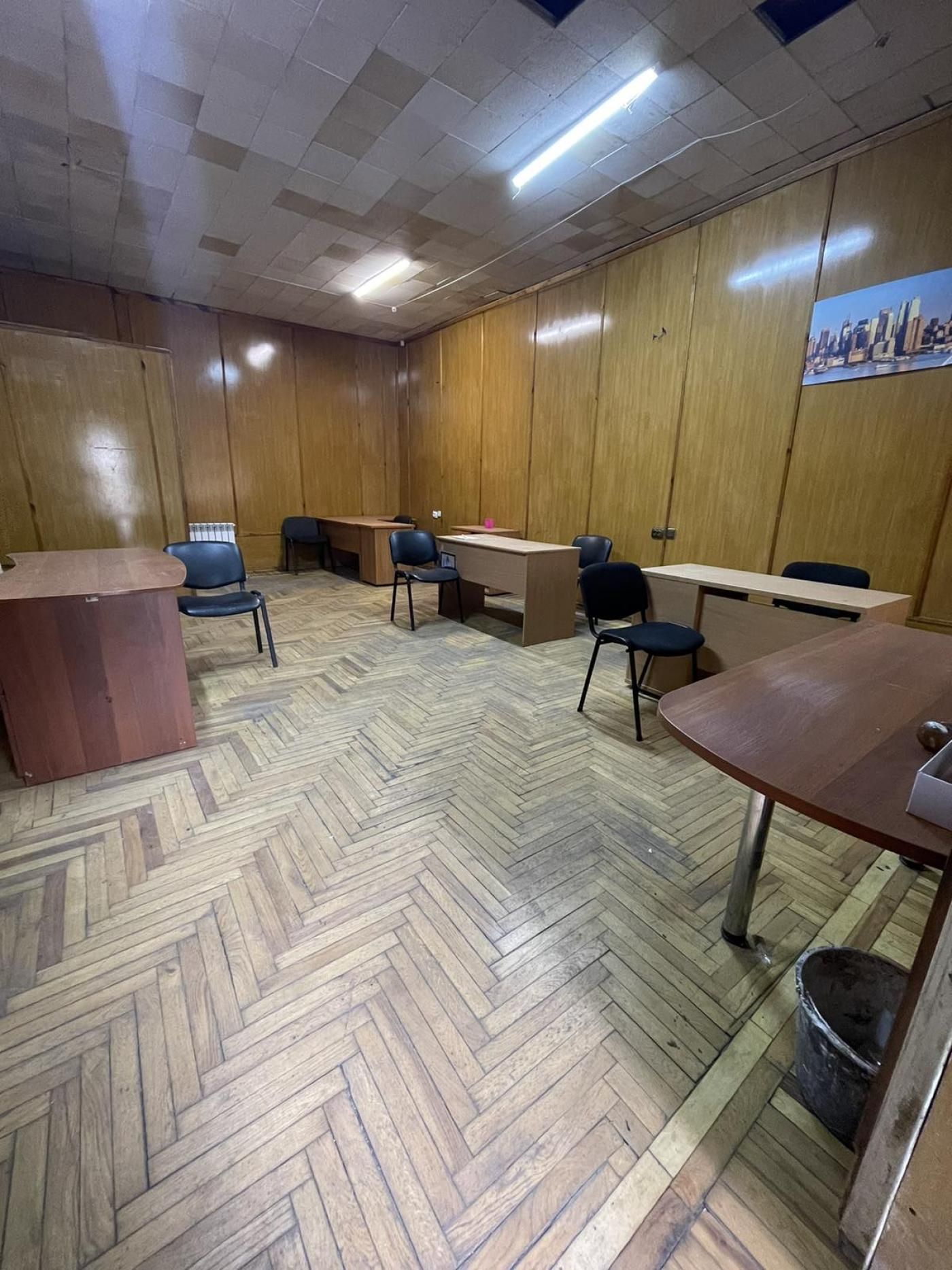 Офіс у центрі Олександрівського району, вул. Поштова