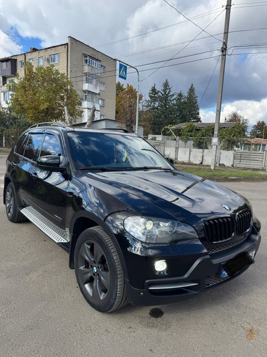 Продам хороший БМВ Х5 Е70