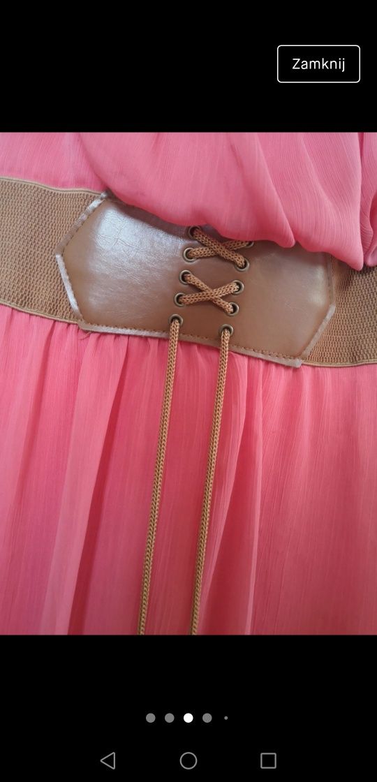 Letnia krótka sukienka różowa z karmelowym regulowanym pasem