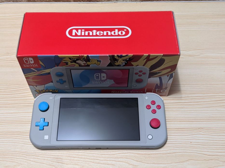Nintendo Switch Lite Zacian and Zamazenta Edition +128