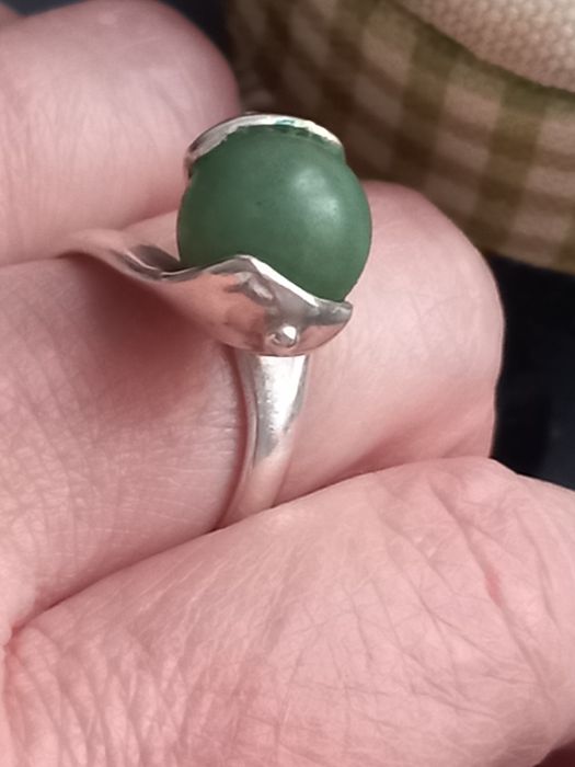 Warmet srebro sygnowane pierścionek z nefrytem z czasów PRL