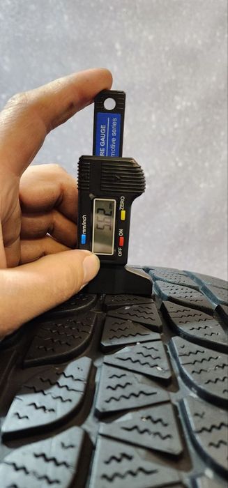 205.55.16 Bridgestone Blizzak LM25 2шт