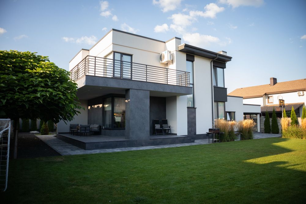 Продається унікальний архітектурний та дизайнерський будинок!