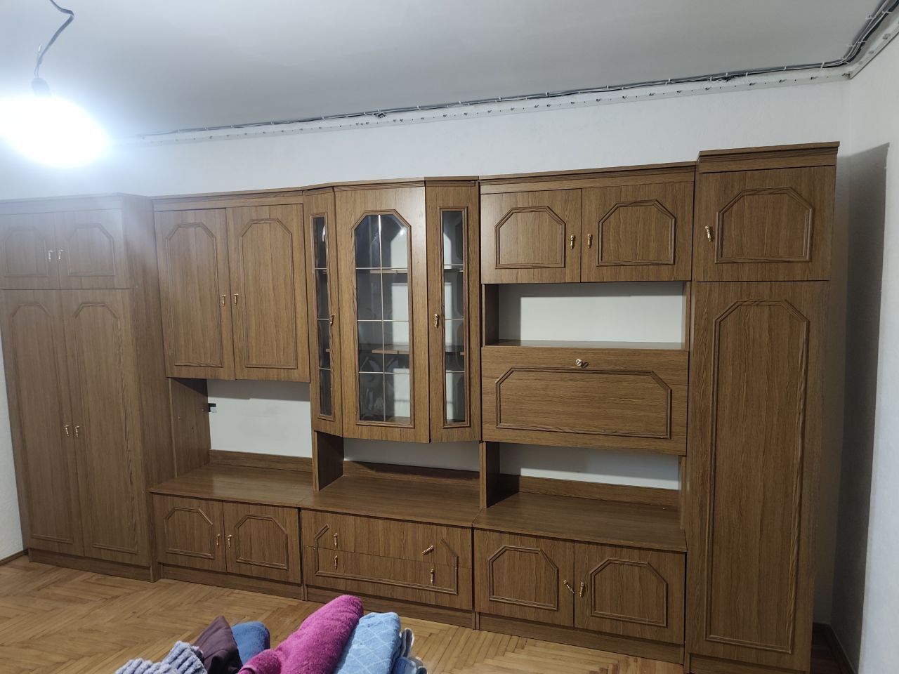 Продам стінку,довжина 4.05 ,висота 2.1