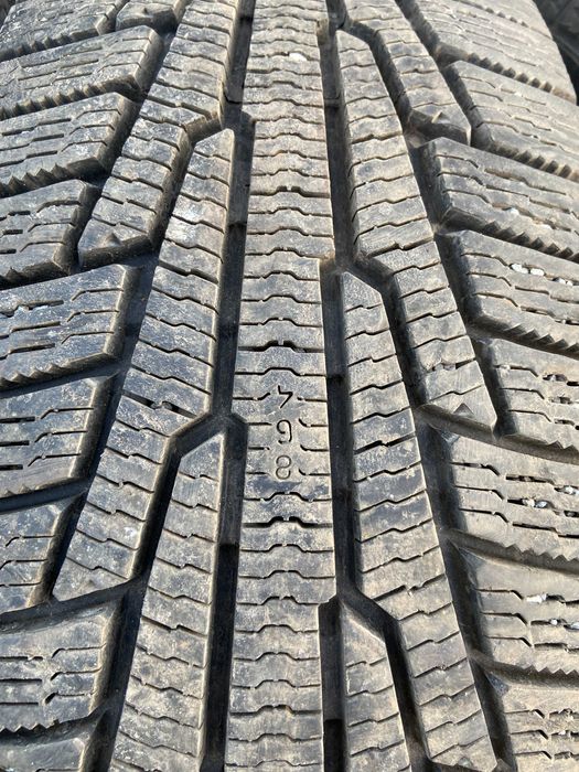 Шини 205/70 r15 Nokian Висота протектора 8,5мм.