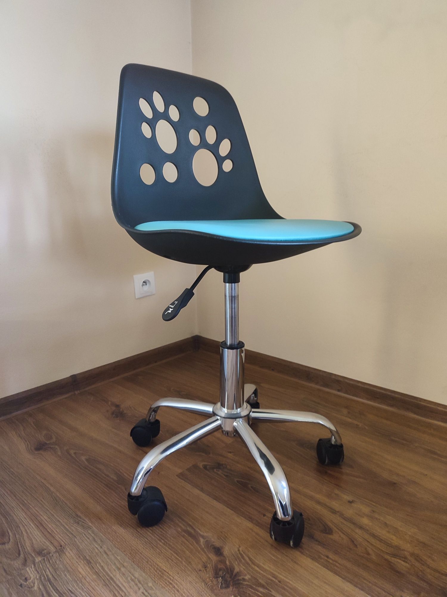 Krzesło, fotel obrotowy do biurka