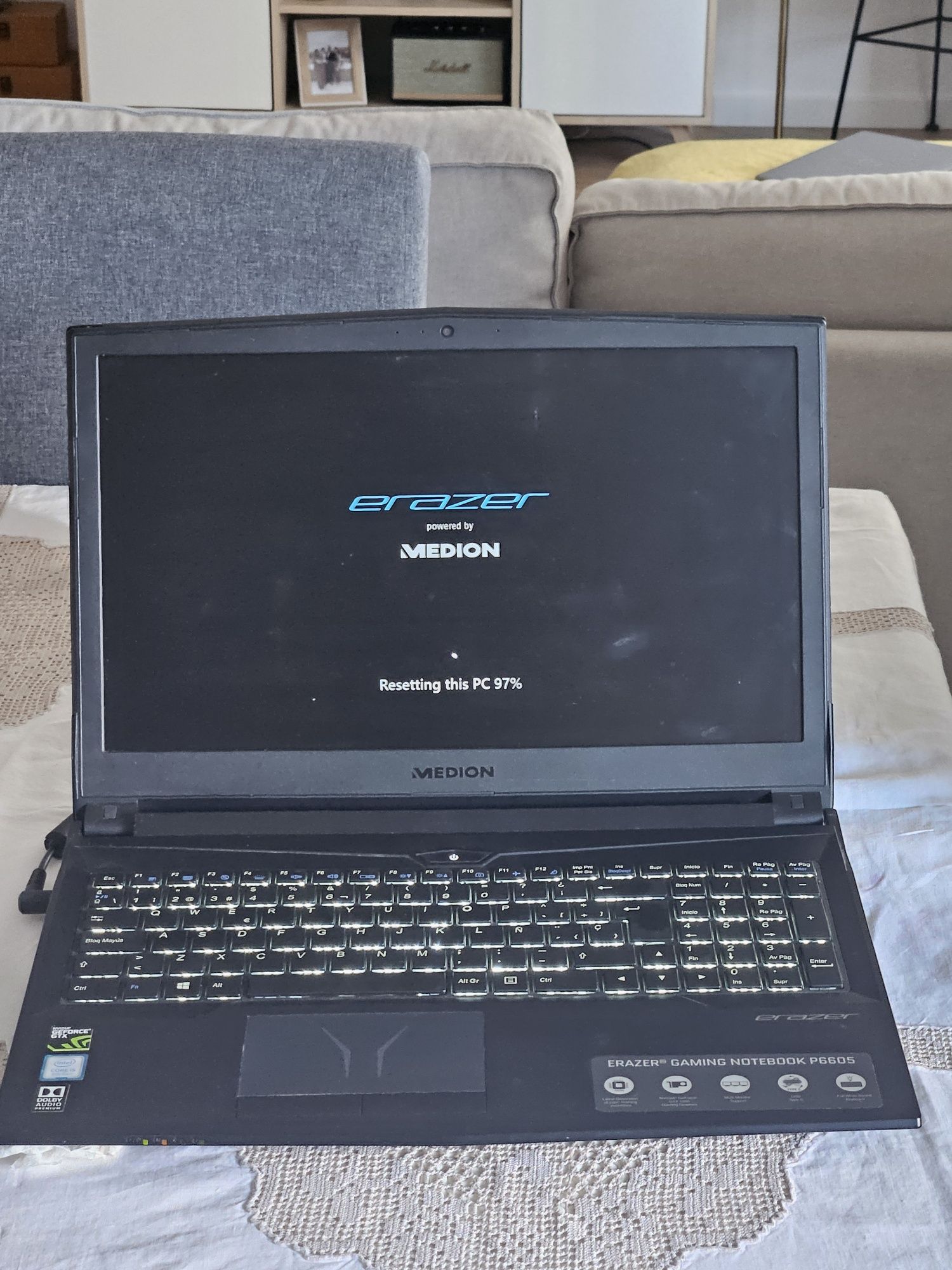 Portátil i5-8300H | 32GB RAM | SSD 256GB | GTX 1050 | Full HD