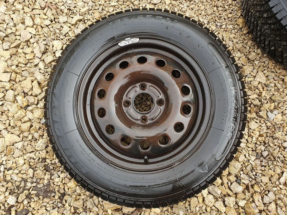 FORD 15 4X108 DWA ORYGINALNE KOŁA 98AB-MA 2150812 15&quot; 6J ET52.5 OPONY 195/65/R15 8MM CAŁOSEZONOWE FUSION FOCUS FIESTA