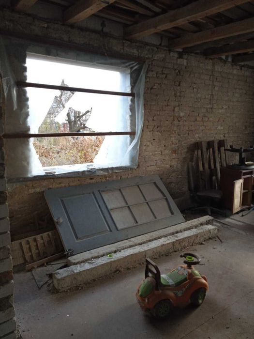 Продаж будинку, дачі