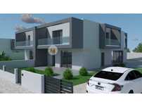 Lotes de Terreno com Projeto Aprovado - Moradias T4 Modernas perto ...