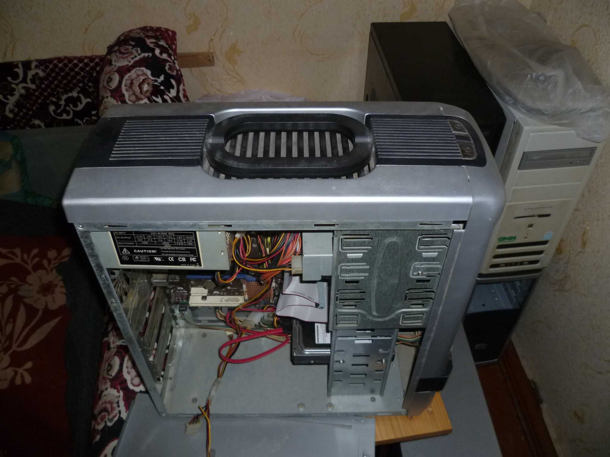 Компьютер для учебы и работы и игр.