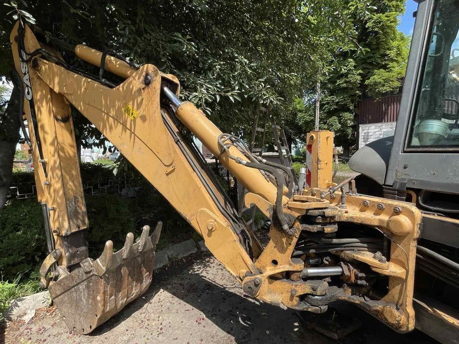 Екскаватор Case 580SR