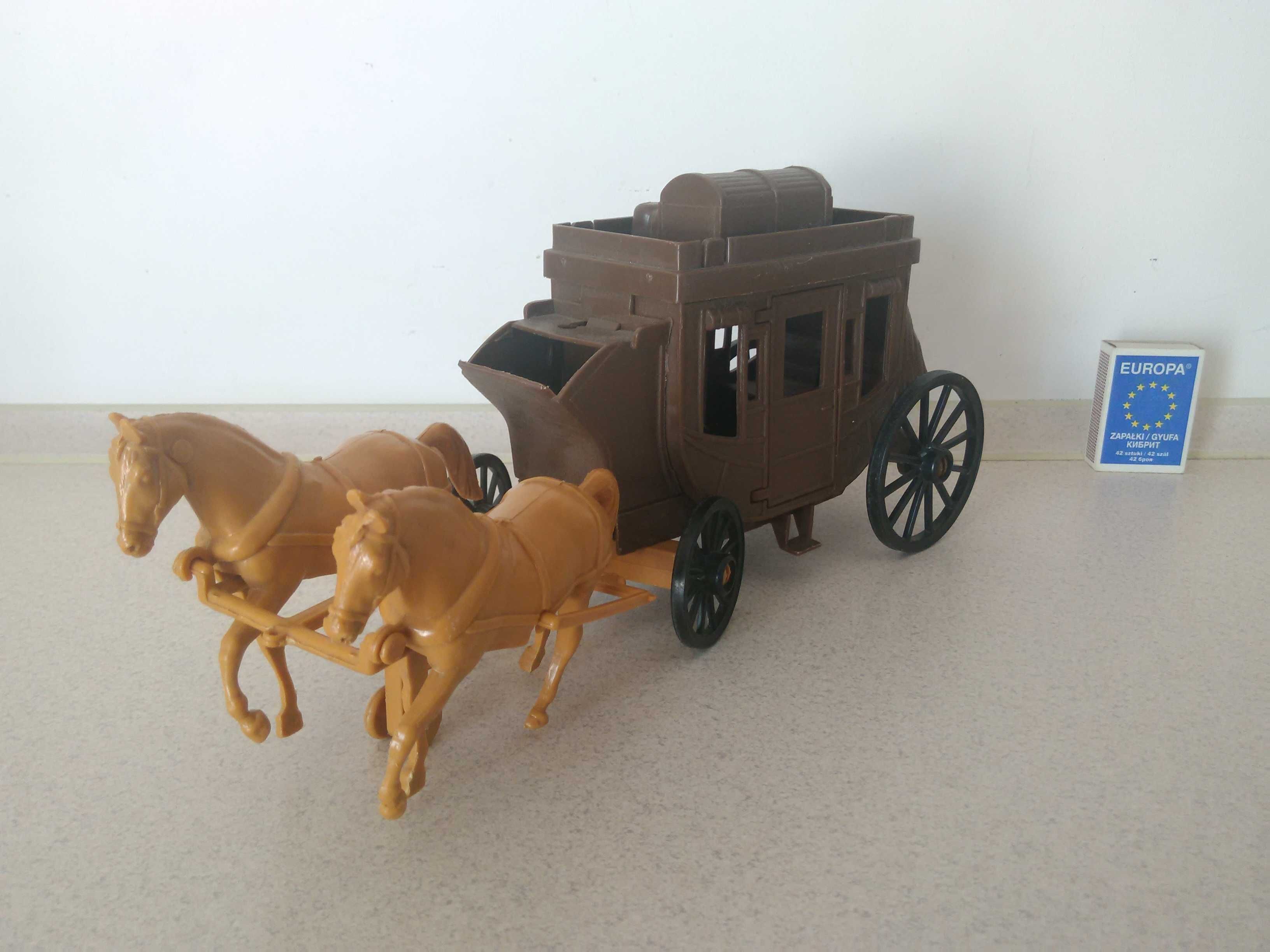 stara zabawka PRL dyliżans kareta konie koń USA żołnierzyki kowboje