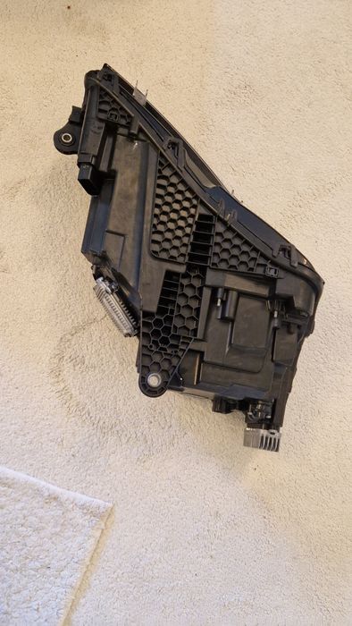 Skoda superb 3 lampa lewa lift reflektor