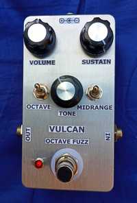 Efekt gitarowy Vulcan Octave Fuzz (klon)