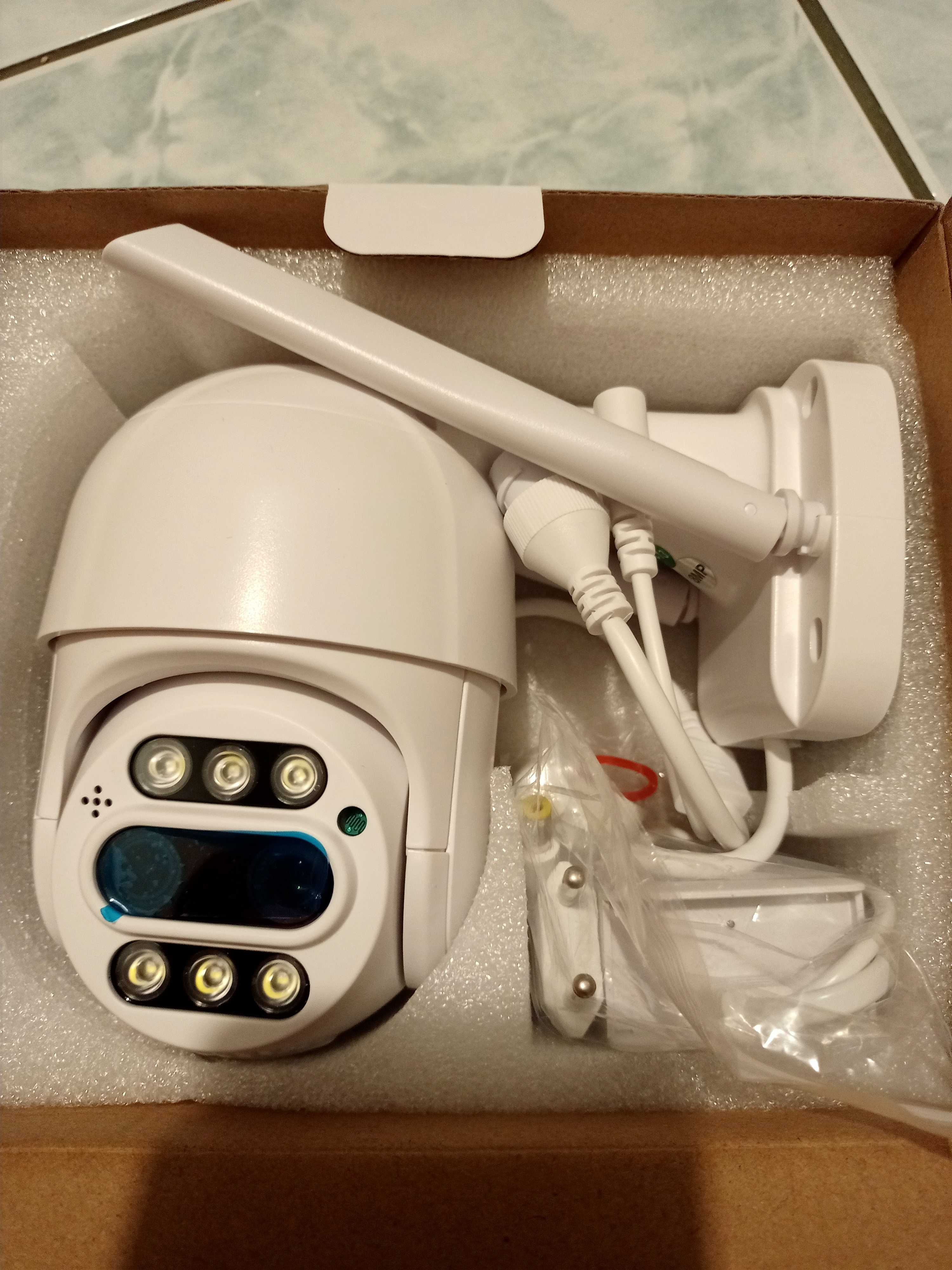Zewnętrzna obrotowa kamera IP WIFI 8MP 8X 4K zoom + karta pamięci 64gb