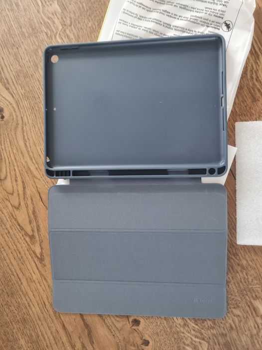 Etui  Apple IPad  6/5