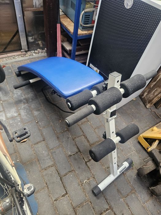 Ławeczka do brzuszków