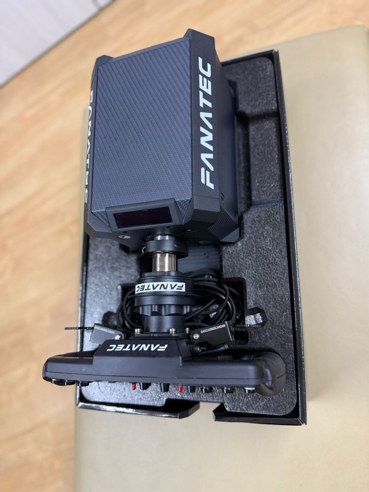 Fanatec podium  (PS4/PS5] QR2
