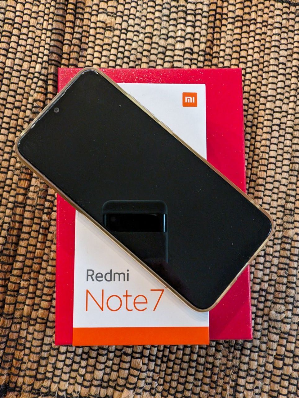 Telefon Xiaomi Redmi Note 7 + etui