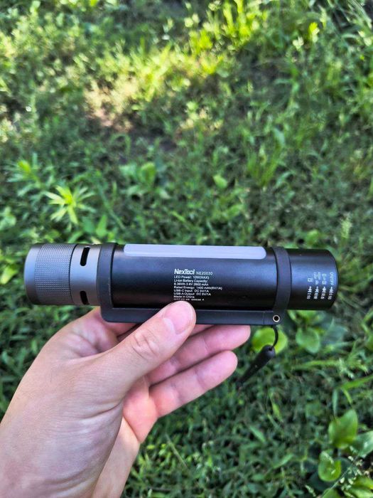 Ліхтарик Xiaomi Nextool NE20030 6в1 1000 Lm потребує ремонту!