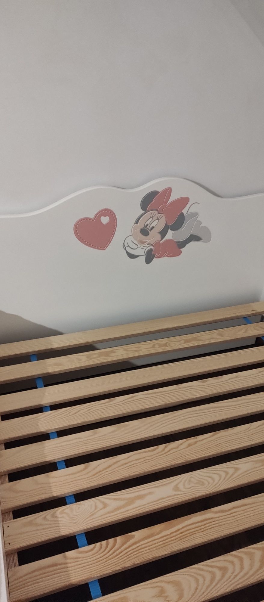 Łóżko Meblik z kolekcji Minnie Mouse 120x190 + materac