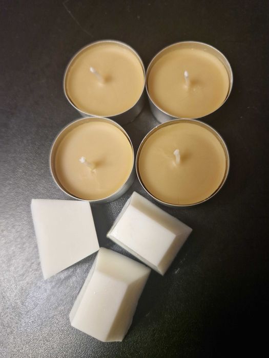Zestaw naturalny –cztery tealighty z wosku pszczelego + 2 kostki wosku