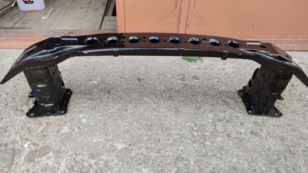 Підсилювач брус усилитель бампера тайвань Ford Escape Kuga 2013-2019