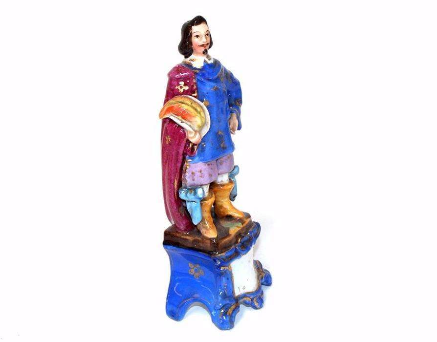 Estatueta em porcelana antiga - "Vieux Paris"