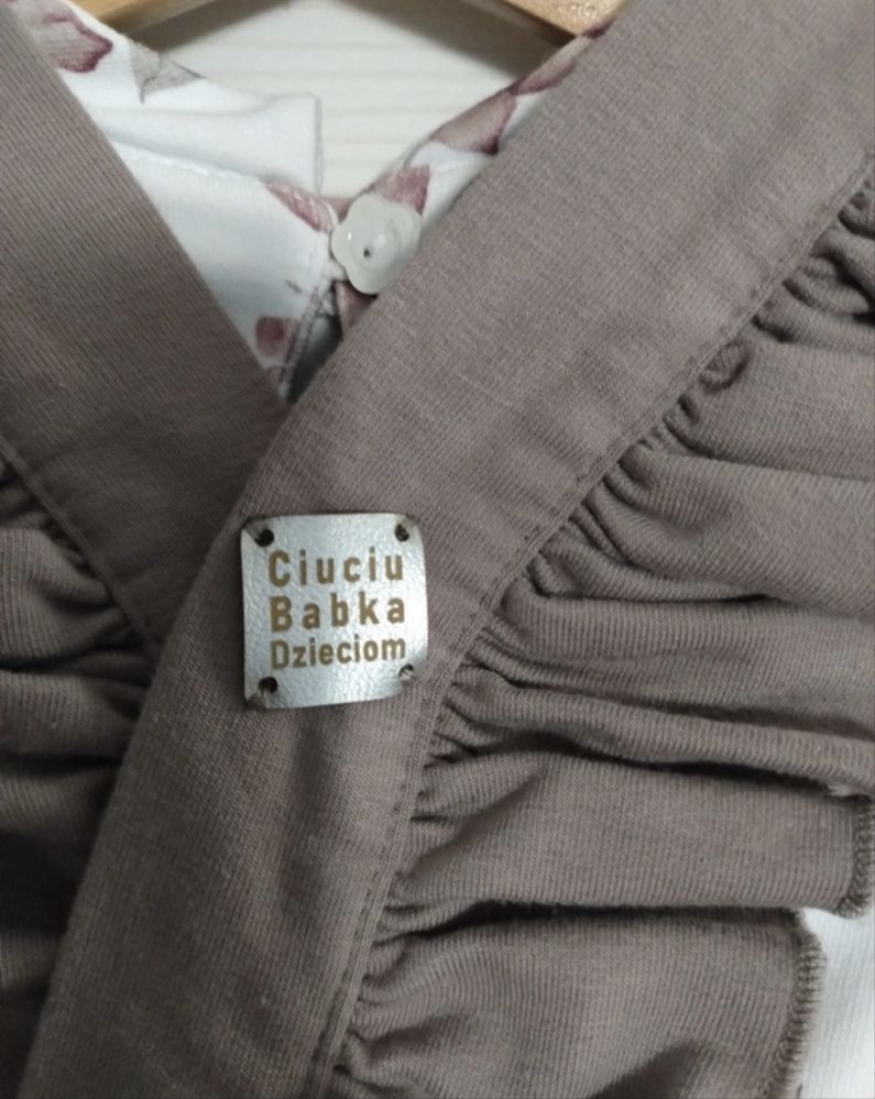 Piękny komplet ciuciubabka dzieciom świeęta i inne okacje gratis
