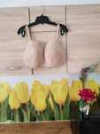 Świetny usztywniany wygodny biustonosz Wonderbra 85I nylon/poliester