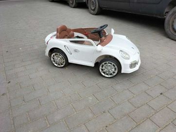 Auto na akumulator dla dziecka pilot zabawka