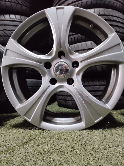 Alufelgi 5x114,3 17 cali szare