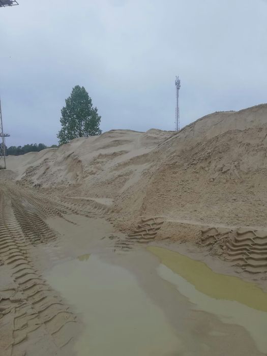 Piasek piach ,żużel, suchy beton ,gruz, ziemia ogrodowa  wykopy