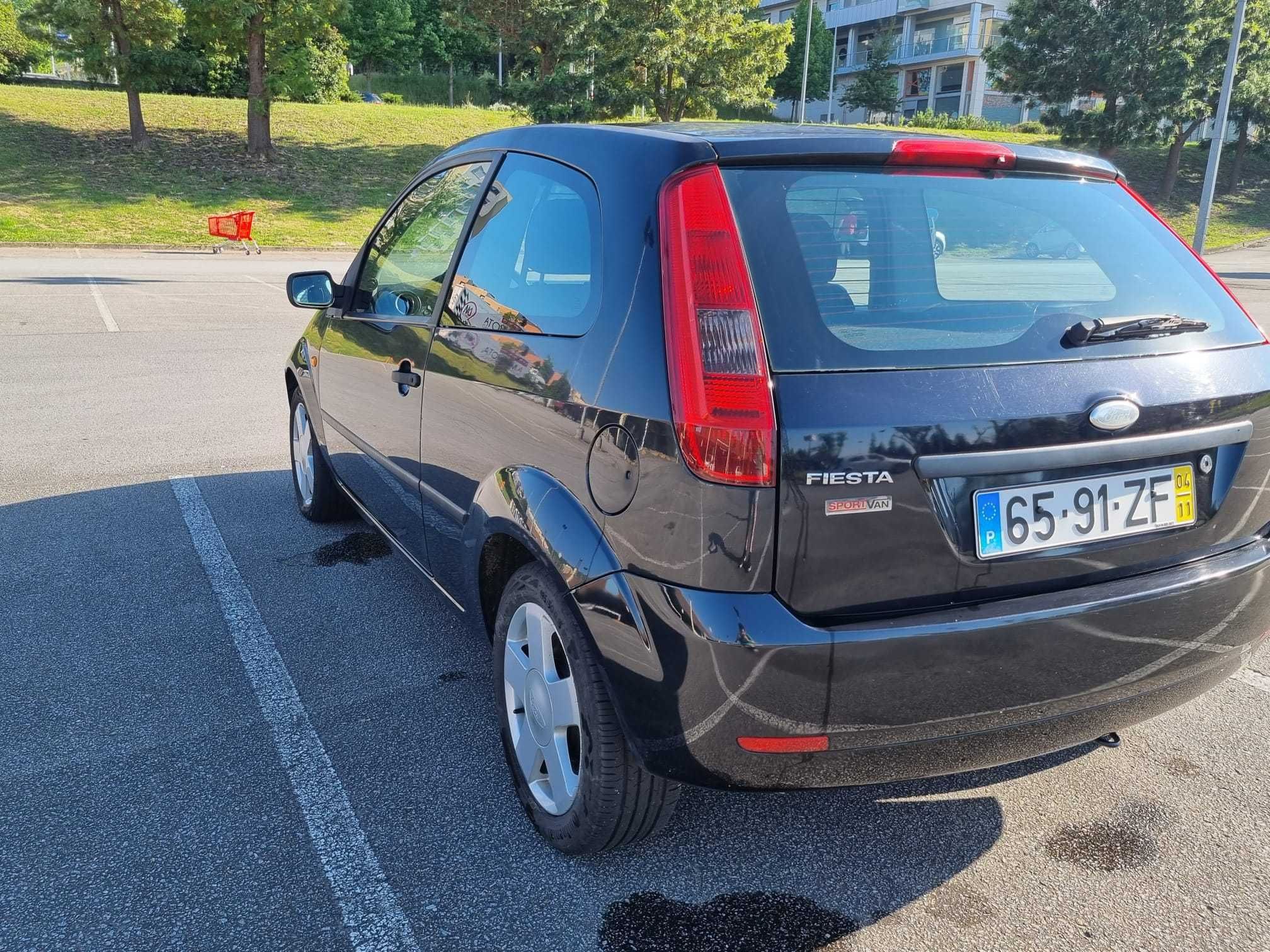 Ford Fiesta 1.4 TDCI Sportvan 2004 - Comercial