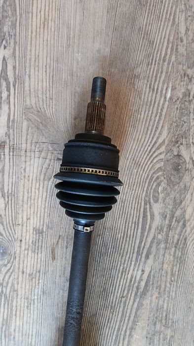 Піввісь права Рено Меган 3