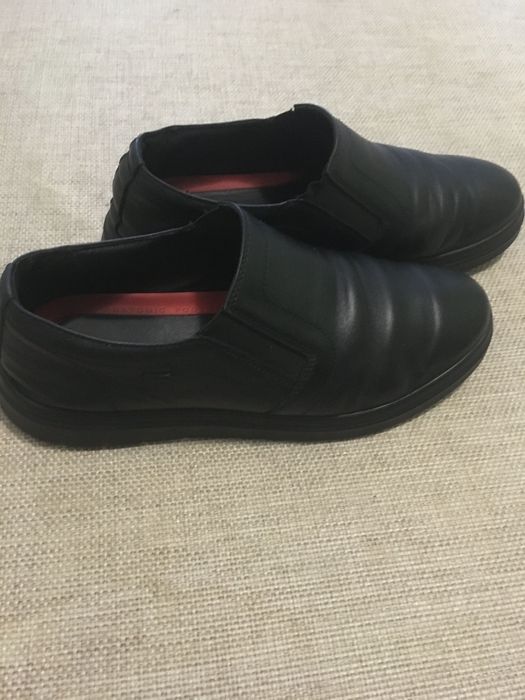 Обувь мужской спортивный.