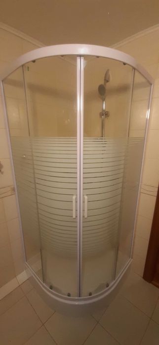 Установка и ремонт душевых кабин и боксов . Сервисное обслуживание.