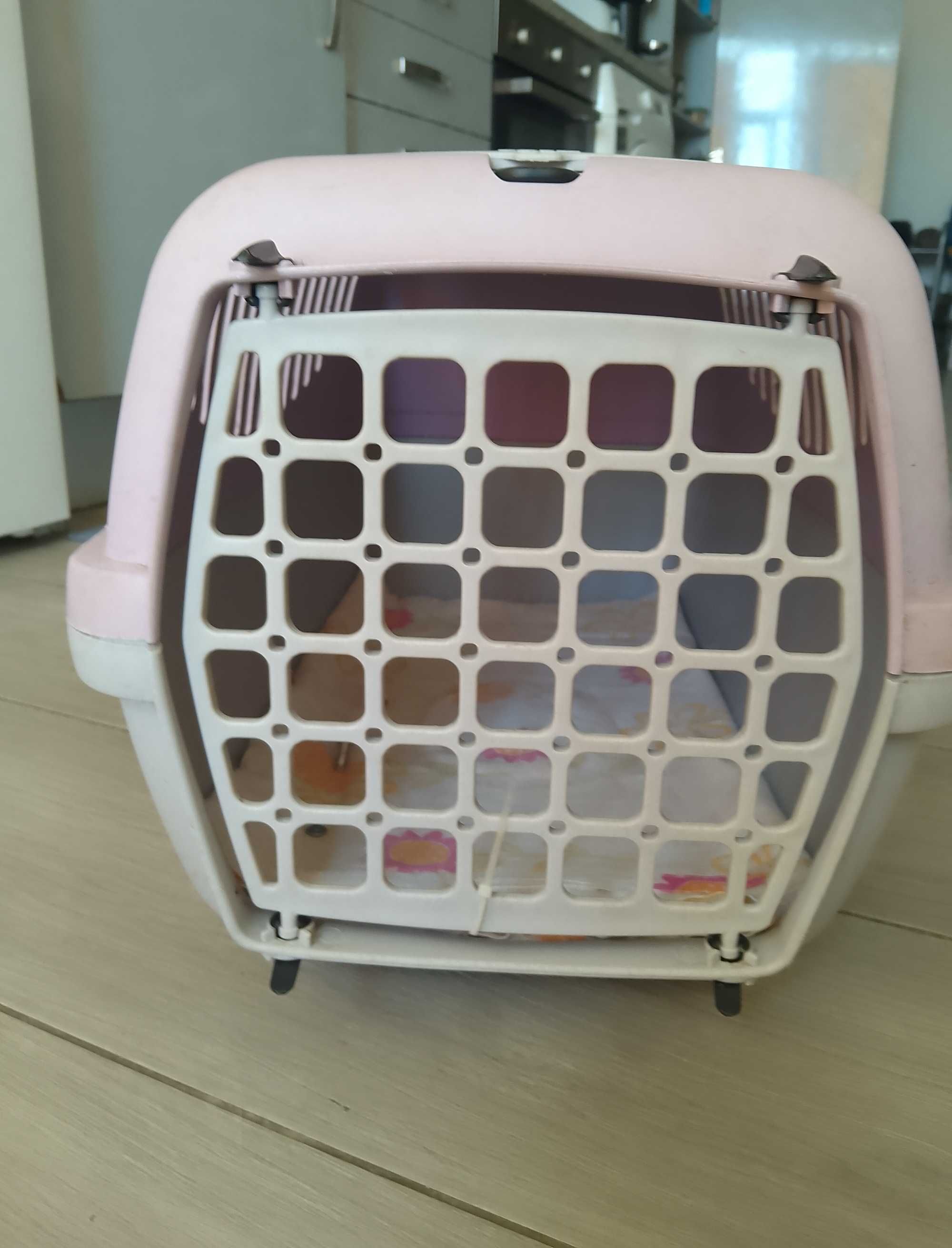 Caixa Transportadora Gata/Cadela Porte Pequeno