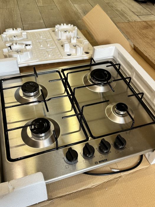 Газова варильна поверхня Bosch PGP6B5B80 нова