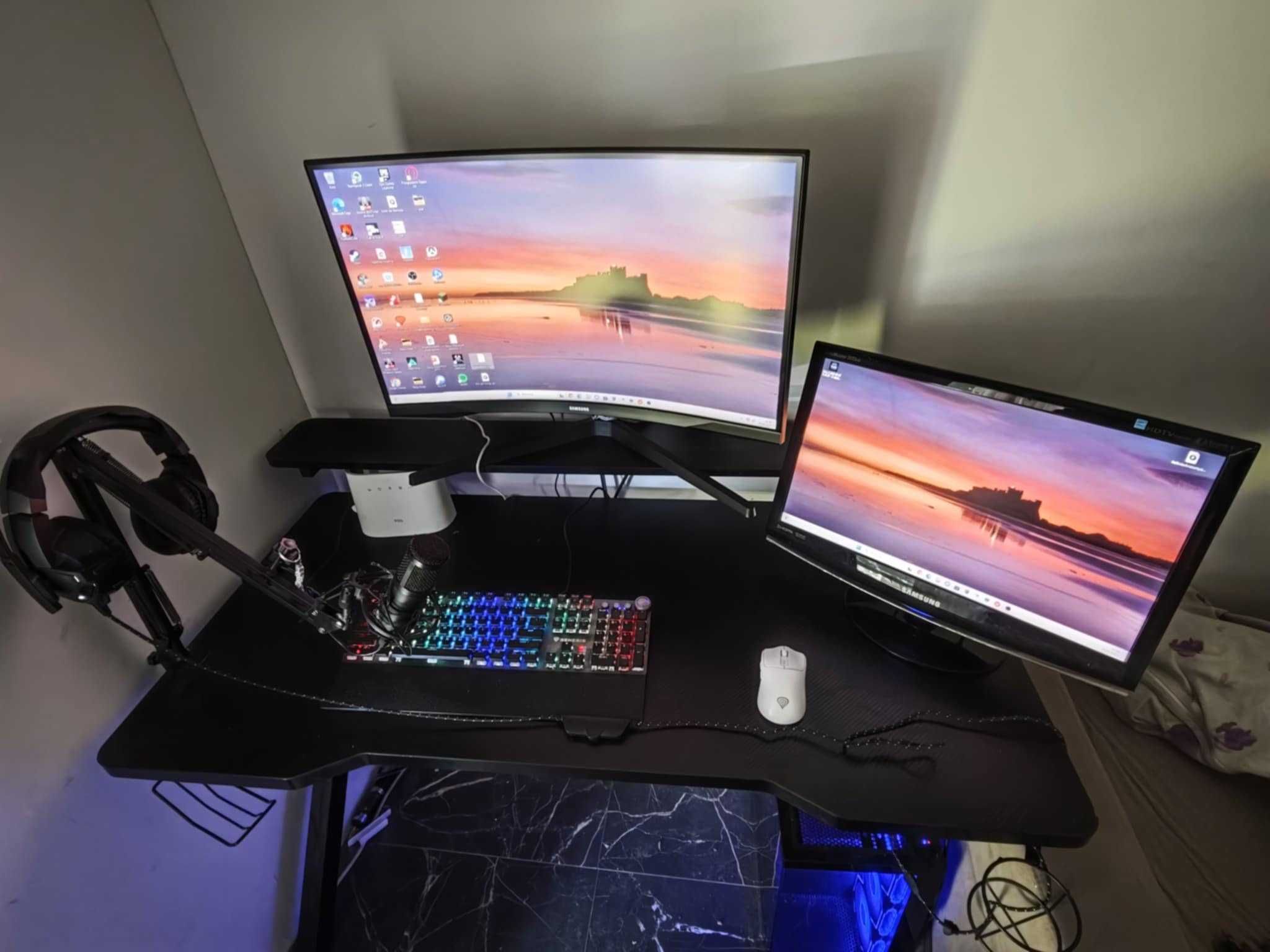 Zestaw gamingowy:Z390+RTX 3070Ti Evga+DDR4 G.Skill+2xMonitor+biurko...